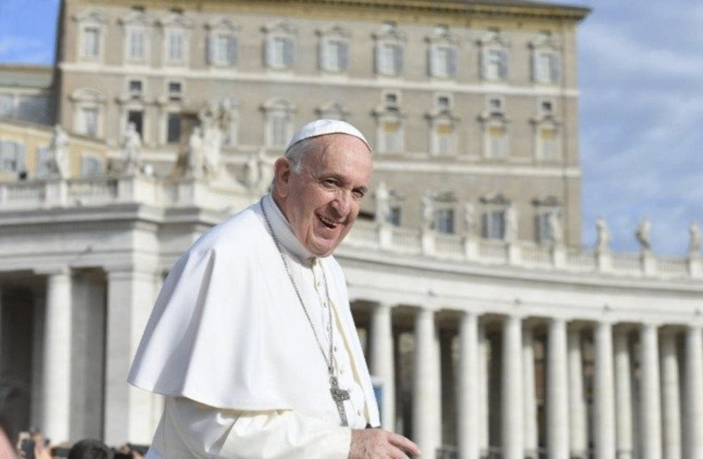 Źródło zdjęcia: https://www.vaticannews.va/pl/papiez/news/2025-04/papiez-franciszek-dwanascie-lat-rozpoczynania-procesow-nowych.html