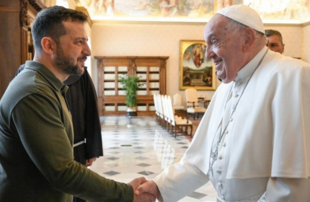 Źródło zdjęcia: https://www.vaticannews.va/pl/papiez/news/2024-10/papiez-przyjal-na-audiencji-prezytenta-ukrainy.html